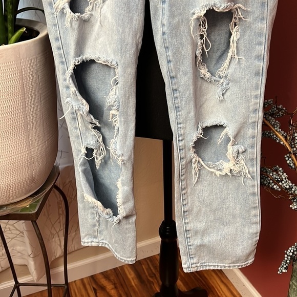 Pacsun Distressed Ripped Mom Jeans - Picture 5 of 9